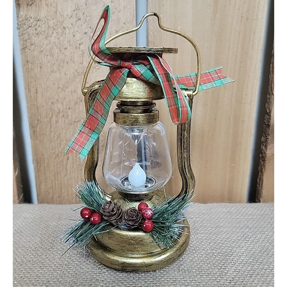Christmas Holiday Gold Lantern 7.5
